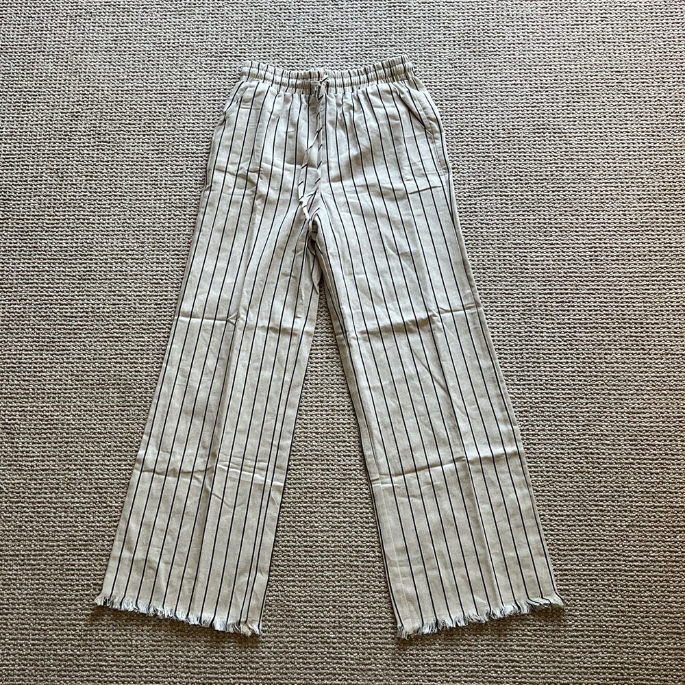 Linen pin stripe pants size small